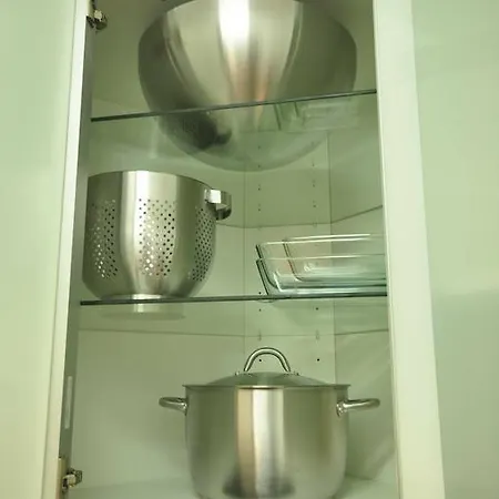 Town House Sleeps 12 Guests * Ιντερλάκεν