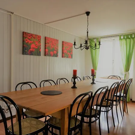 Town House Sleeps 12 Guests Apartmán Interlaken
