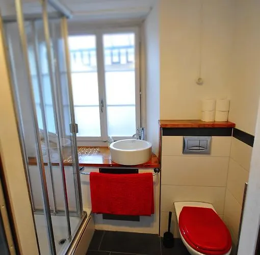 Lägenhet Town House Sleeps 12 Guests *