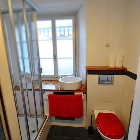 아파트 Town House Sleeps 12 Guests *