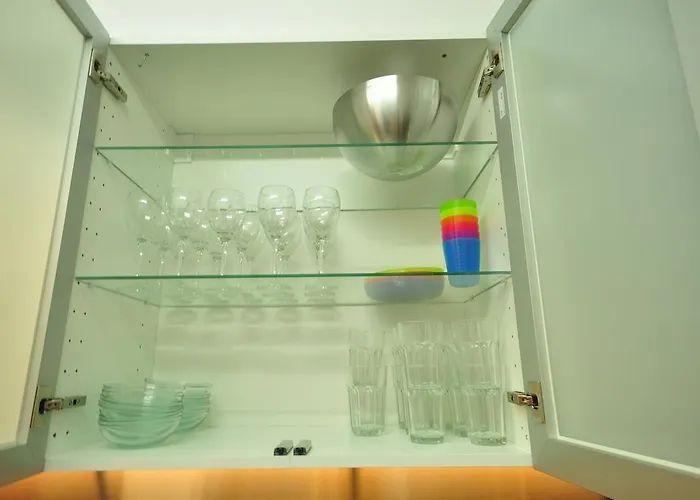 Town House Sleeps 12 Guests 아파트 *